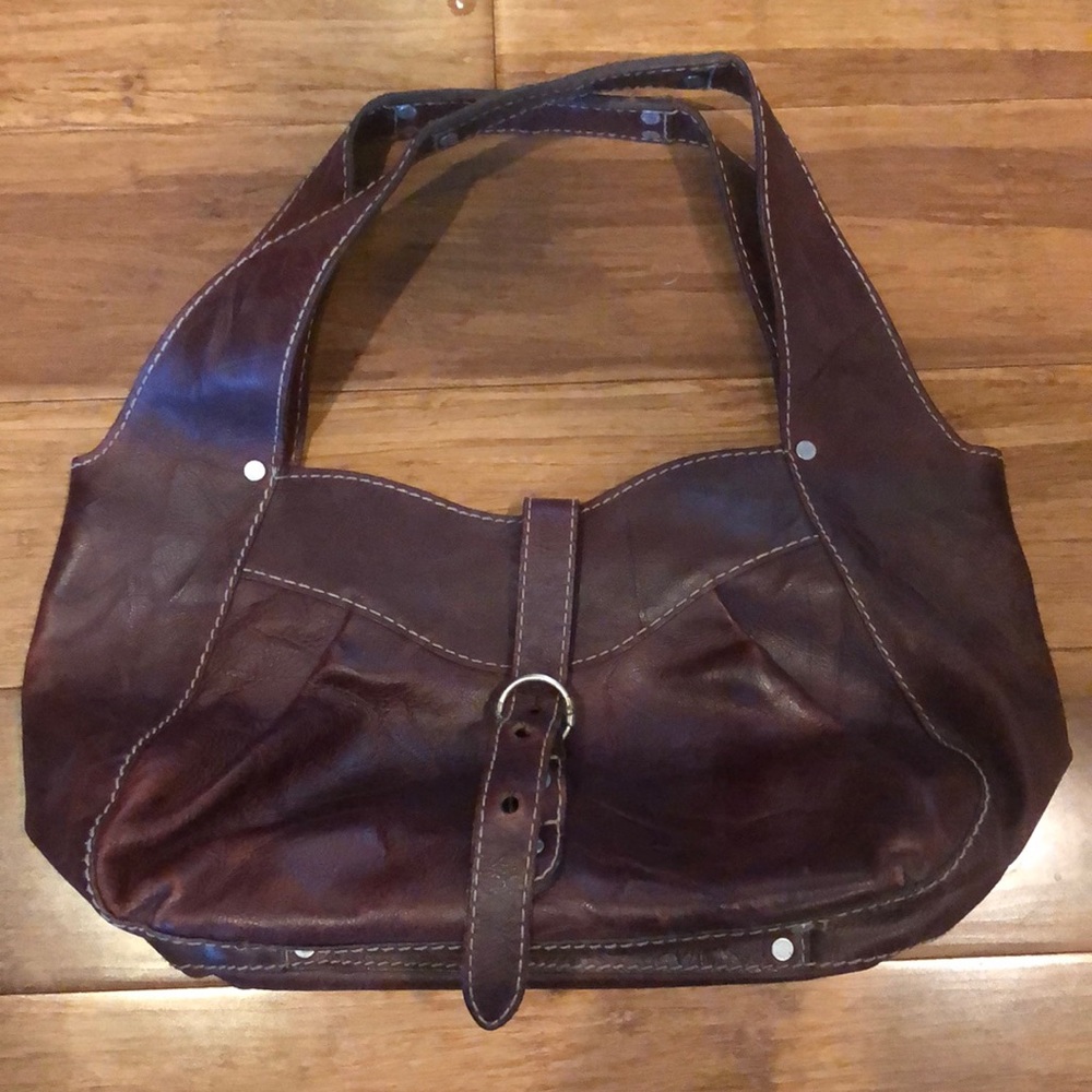 Ruehl No. 925 Gently used handbag